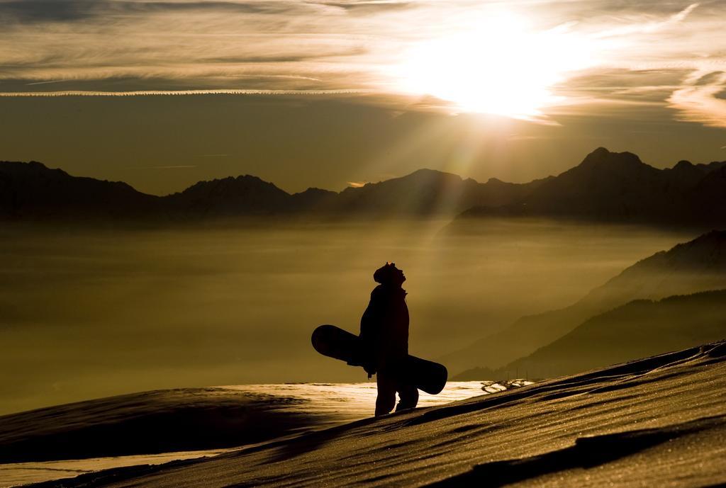 Chalet Des Alpes - Sunset View - 크란스몬타나 외부 사진