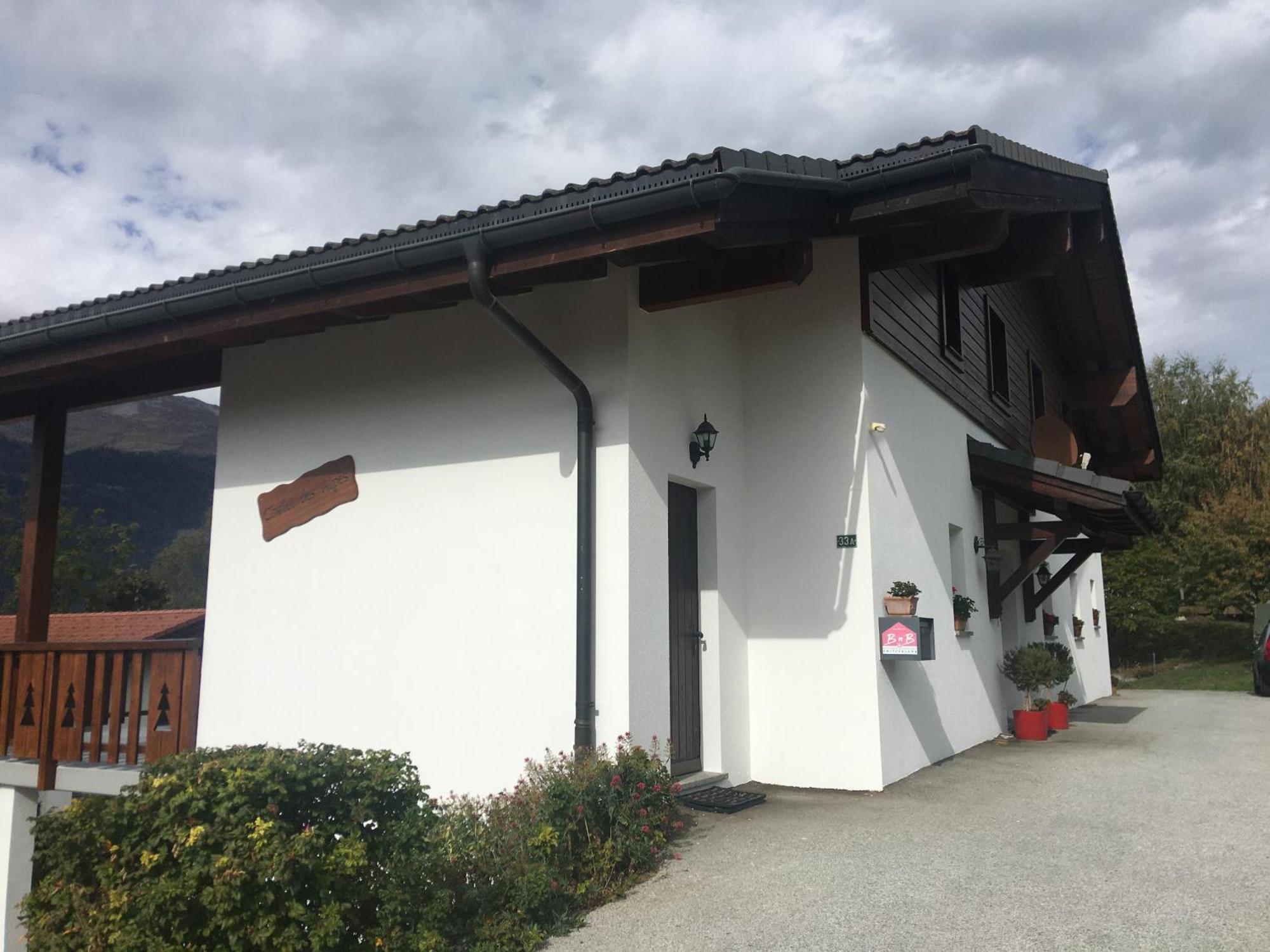 크란스몬타나 Chalet Des Alpes B&B 외부 사진