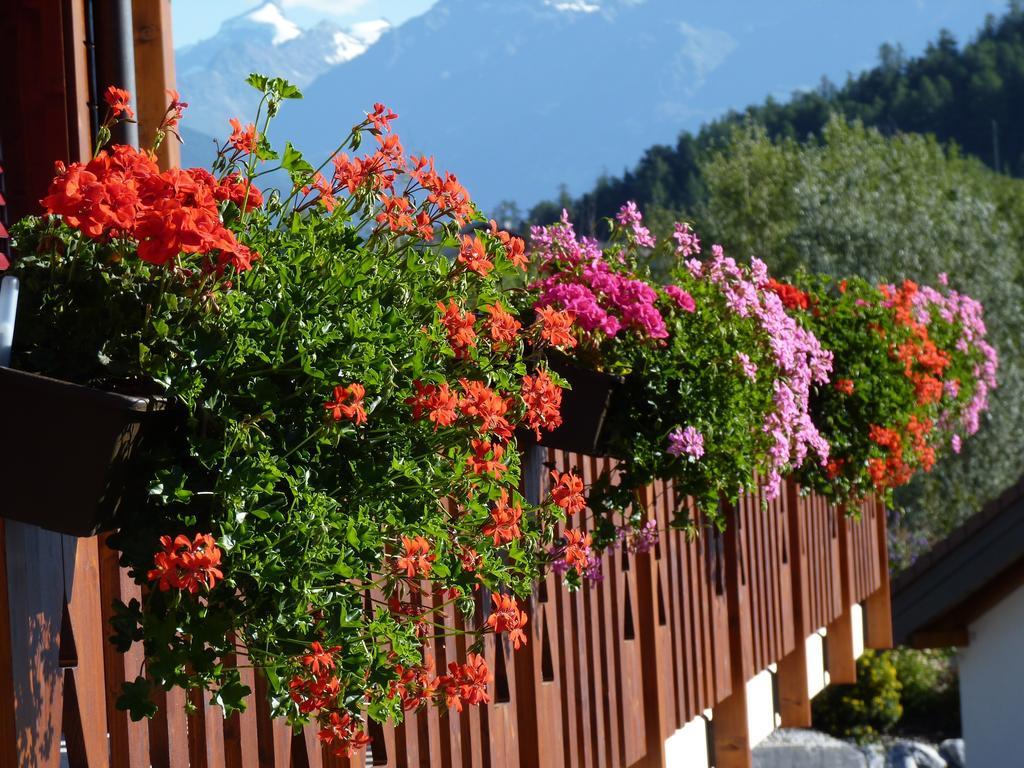 Chalet Des Alpes - Sunset View - 크란스몬타나 외부 사진