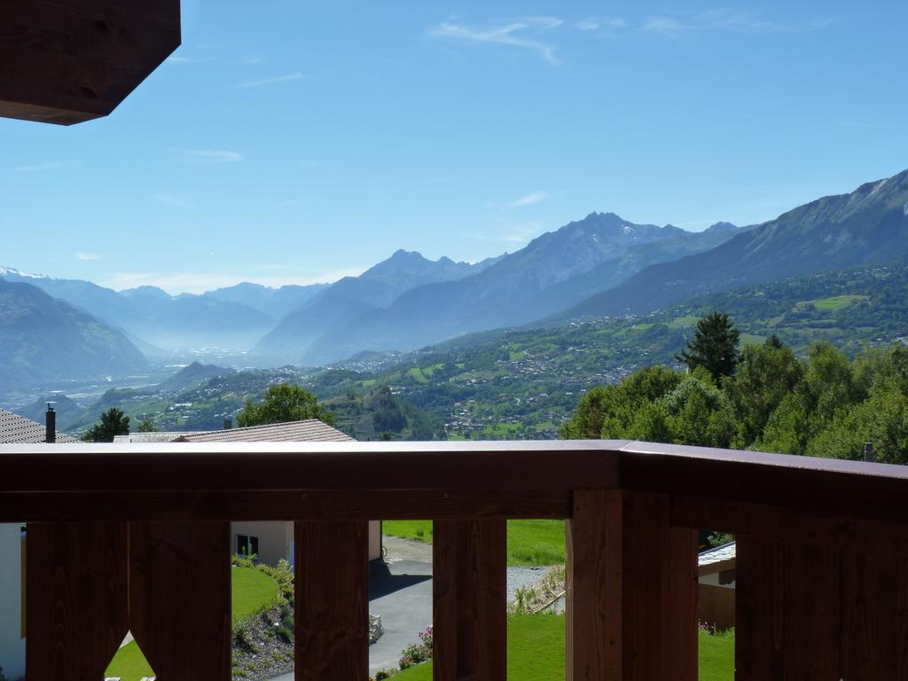 크란스몬타나 Chalet Des Alpes B&B 외부 사진