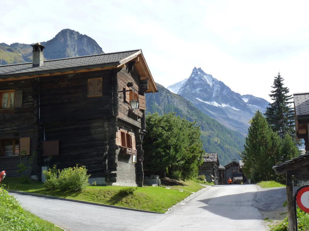 Chalet Des Alpes - Sunset View - 크란스몬타나 외부 사진
