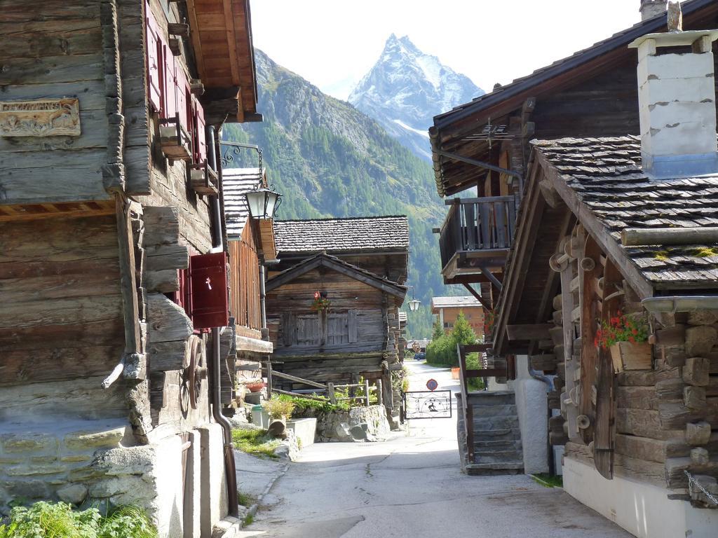Chalet Des Alpes - Sunset View - 크란스몬타나 외부 사진